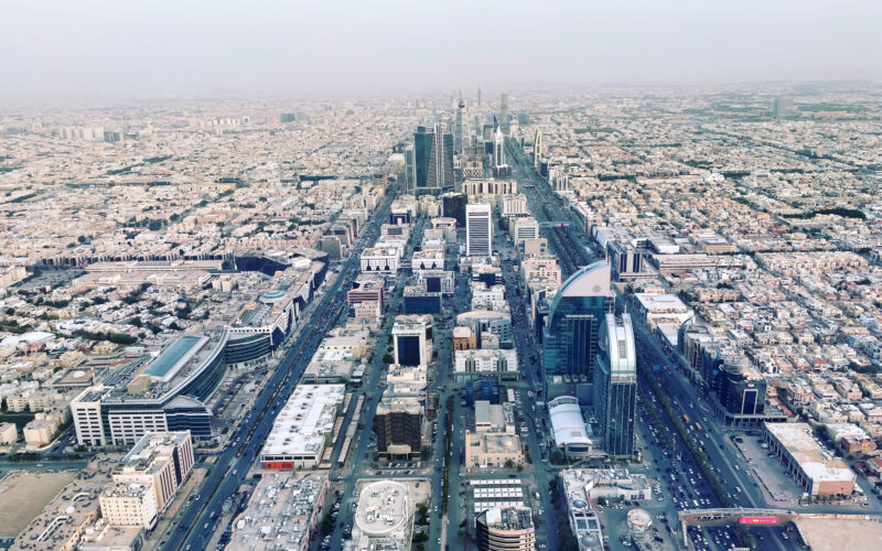 In Riyadh gibt es noch viel Platz für neue Hochhäuser, die irgendwann in der Zukunft die Stadtsilhouette prägen könnten